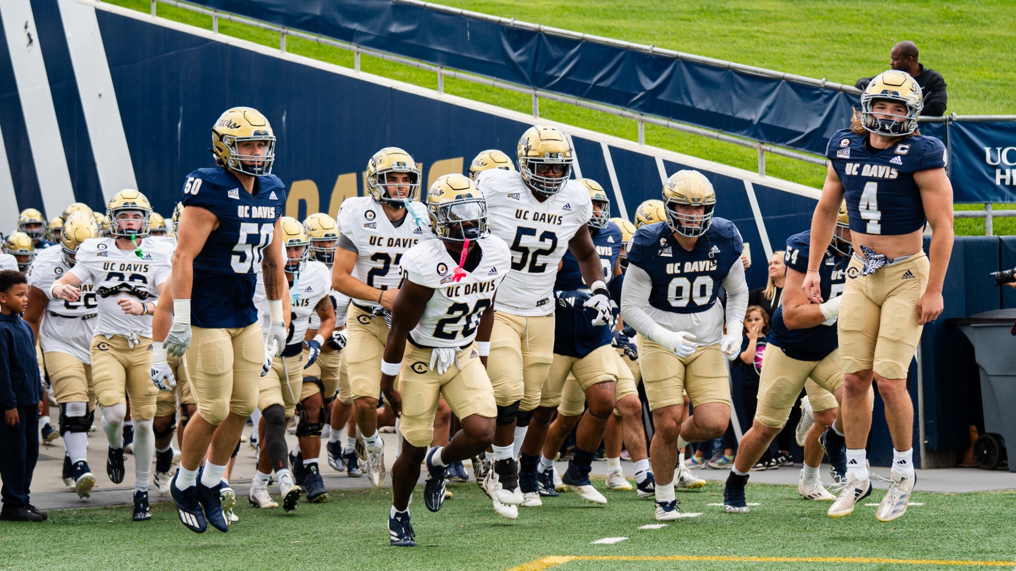 26FB25SPRINGGAMEENTER