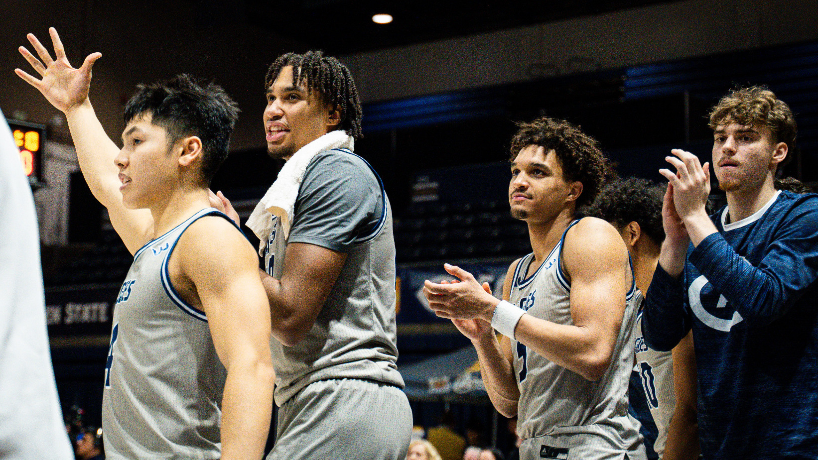 Team Bench MBB