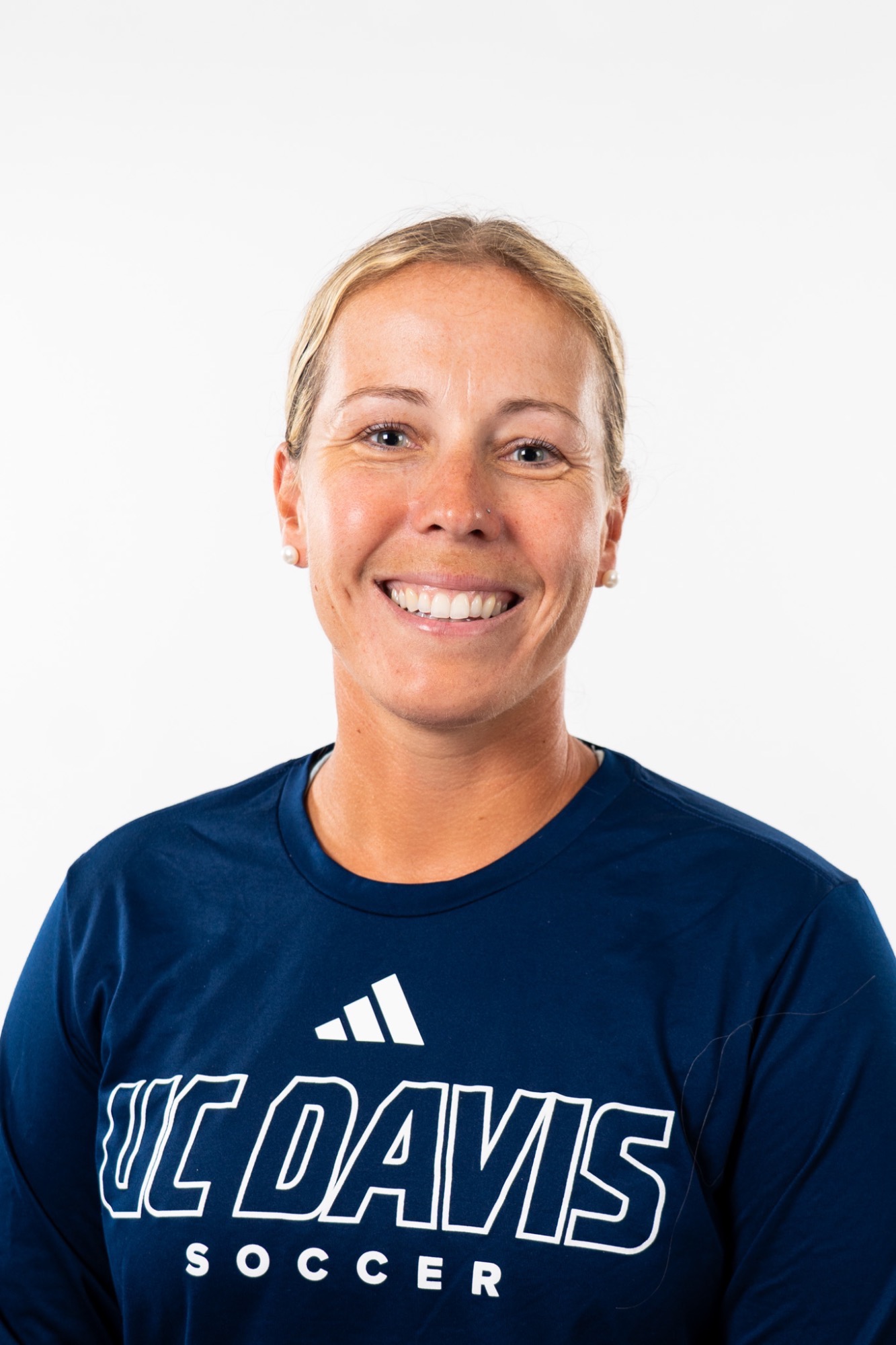 2026 Women's Soccer Head Shot - Emilee Tominovich