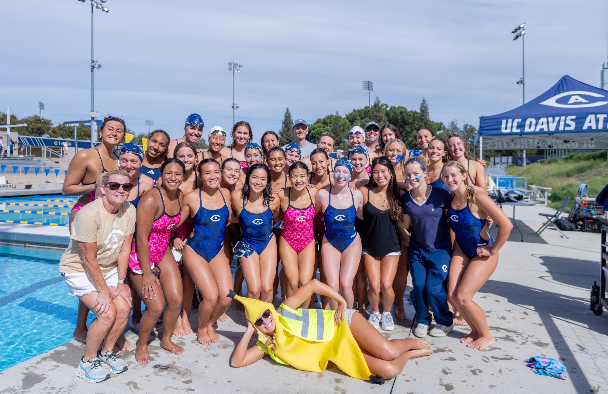 2026-09-26 Swim And Dive Holds Blue Vs. Gold Intrasquad
