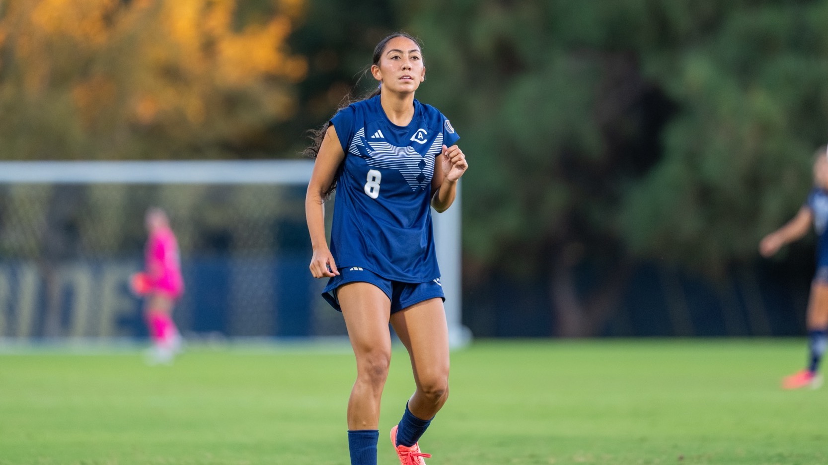 2026-09-09 Jaycee DeFazio UC Davis Visits LMU In First Of Two Straight On The Road 