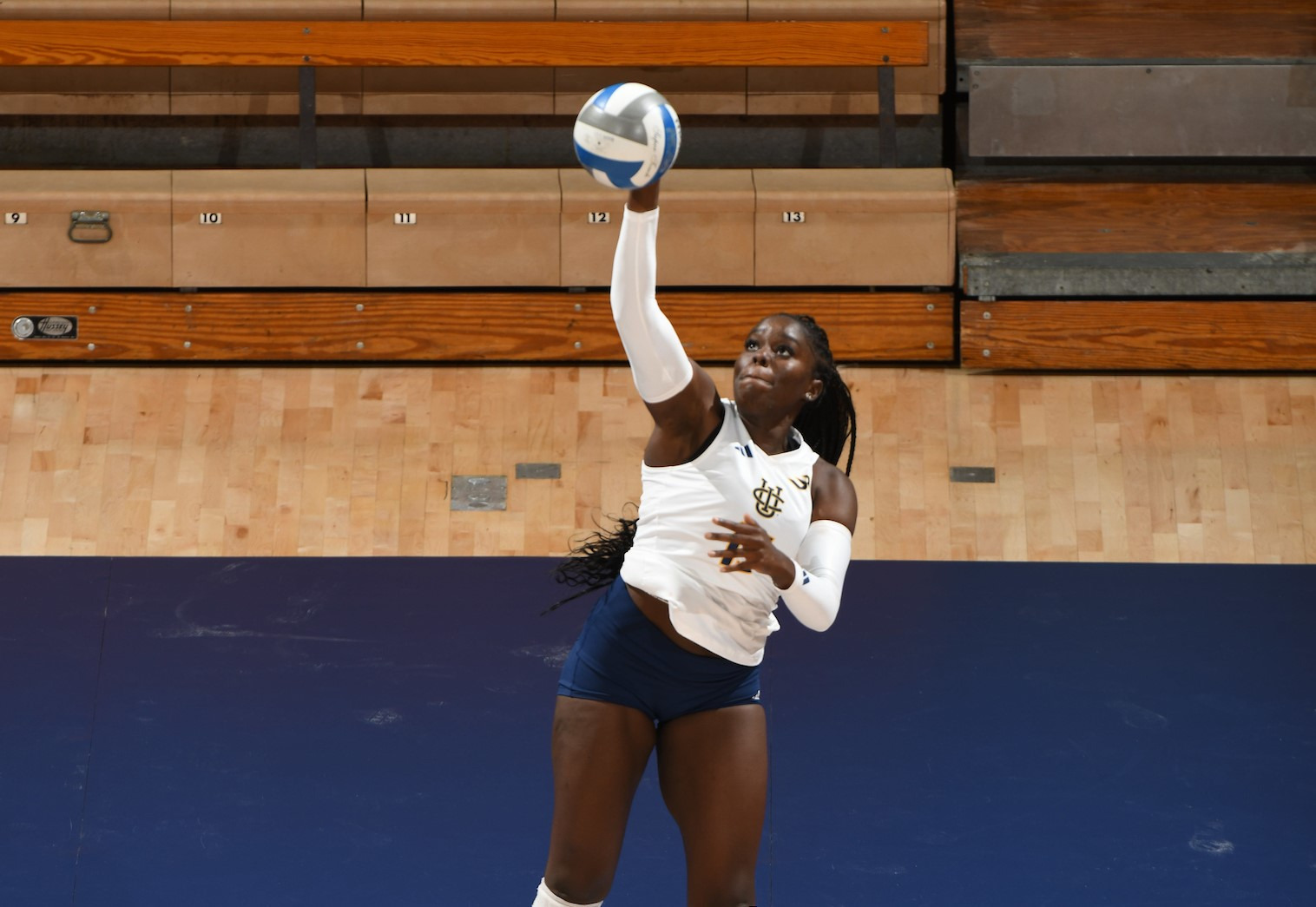 UC Irvine Drops Final Match Of Invitational UCI Athletics