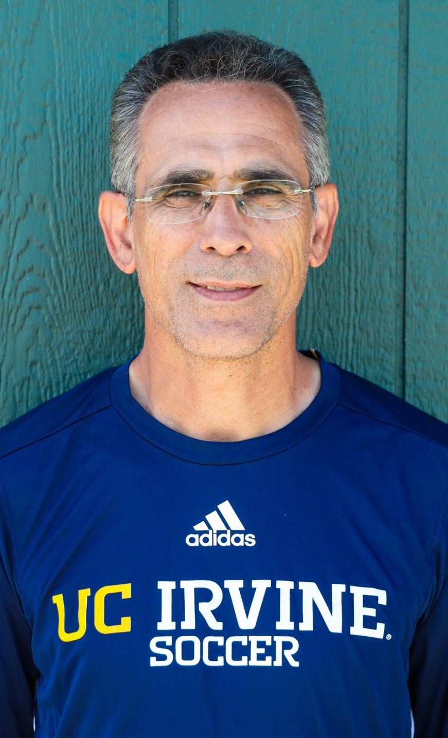 majid-saleh-uci-msoc-2024-assistant-coach-headshot