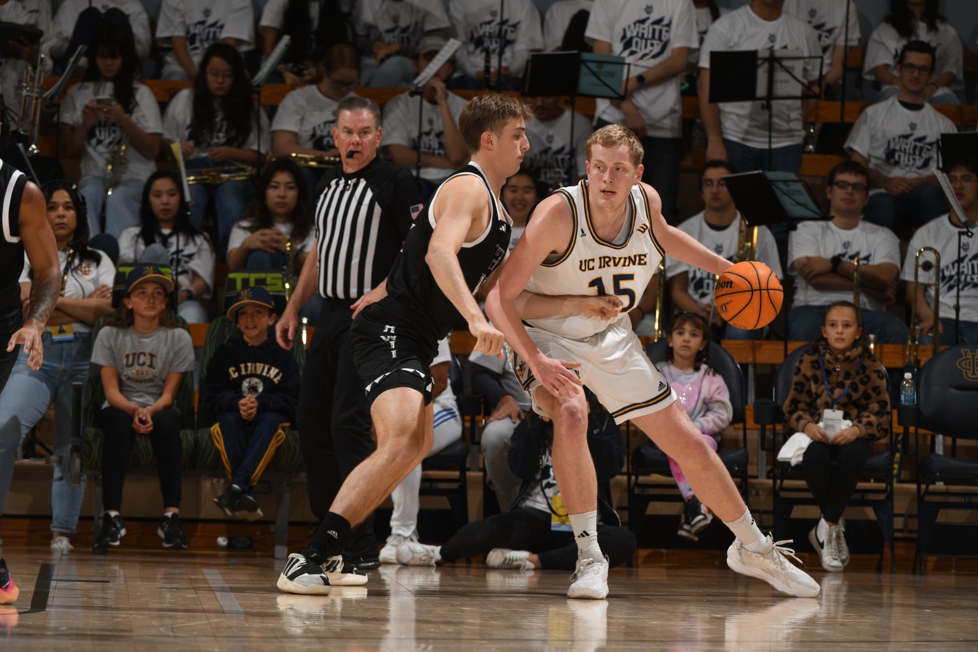 UC Irvine Dominates Paint In 9368 Victory Over Hawai'i UCI Athletics
