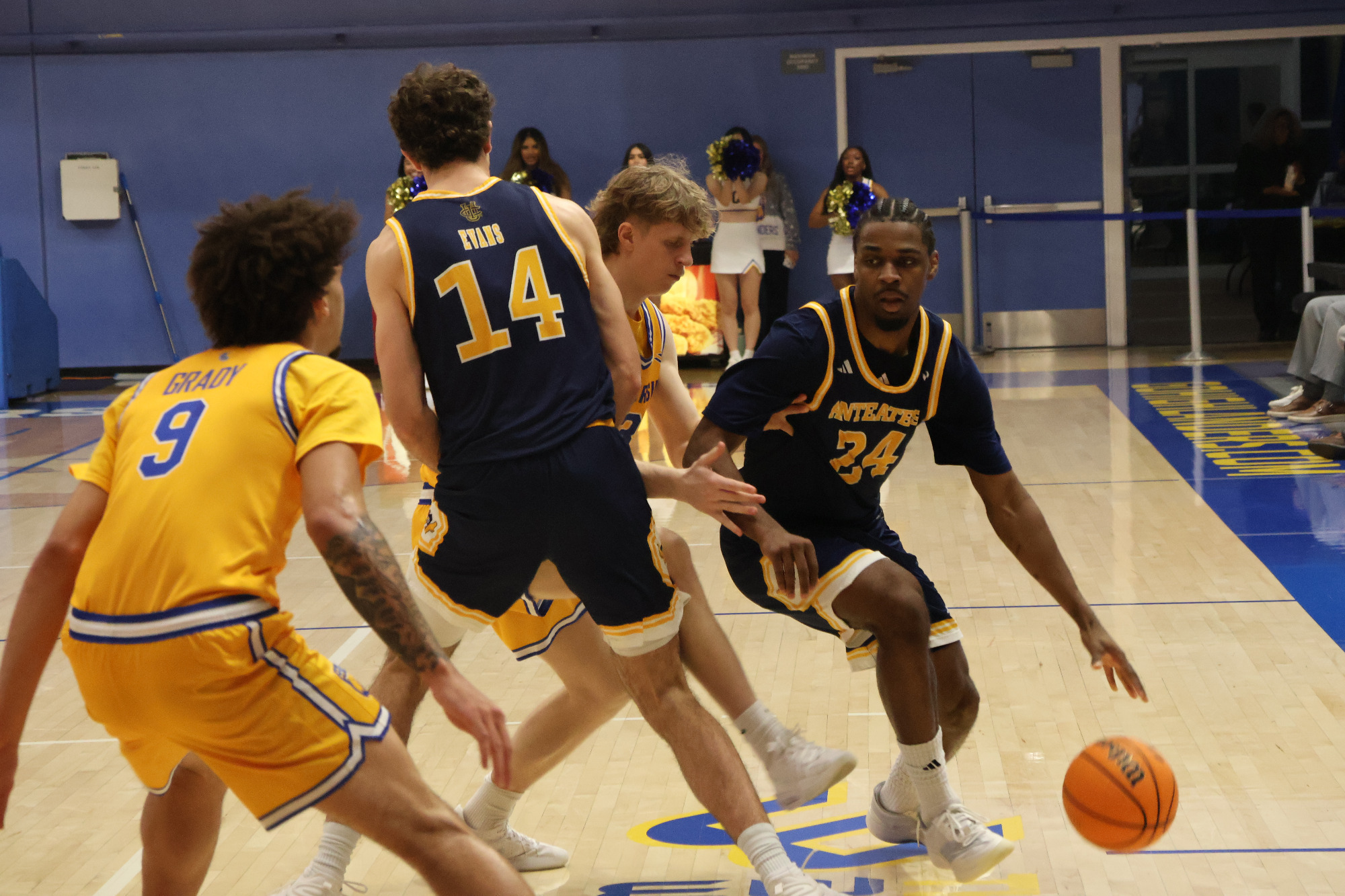 Photo by Jacob Ramos