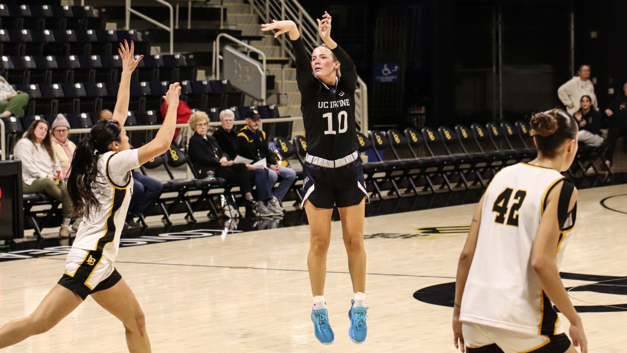 lauryn-madsen-wbb-2026-at-lbsu-recap