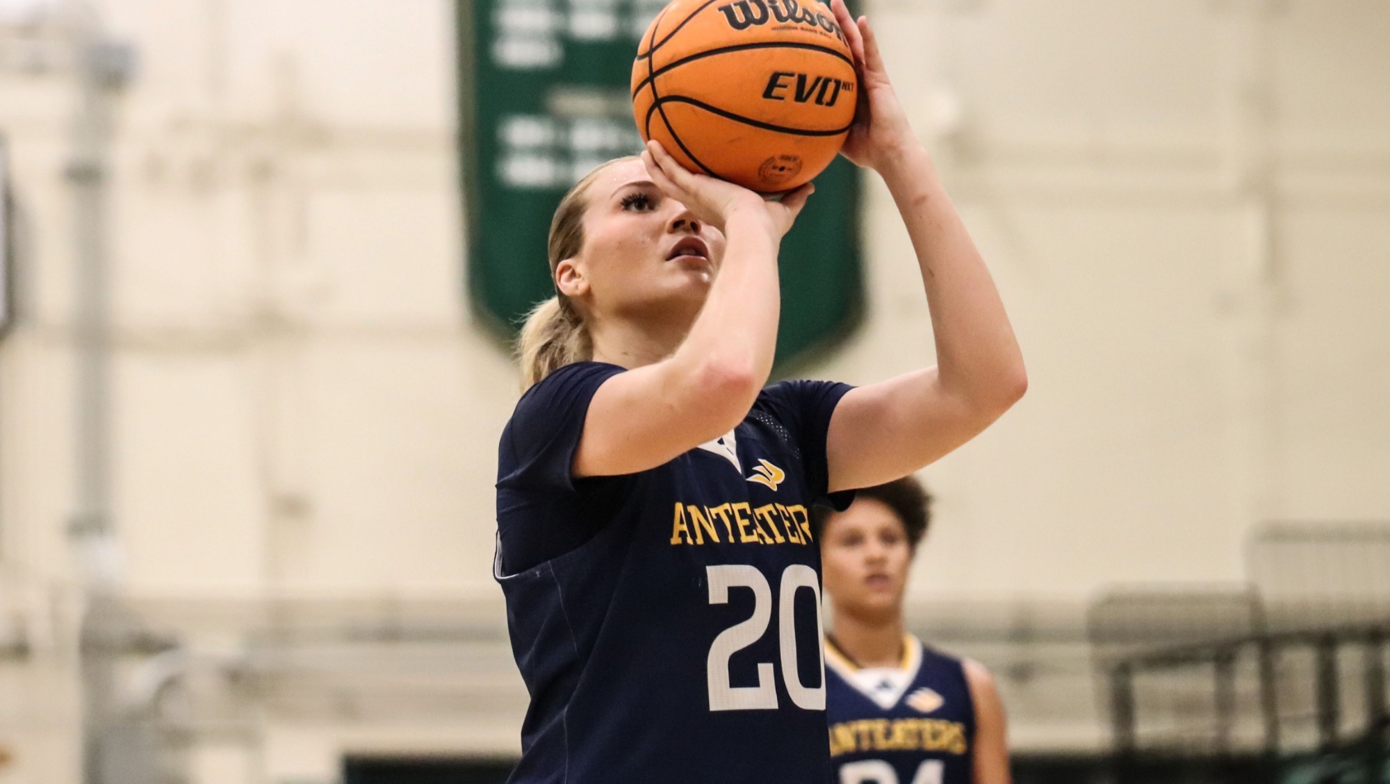 hunter-hernandez-wbb-2026-at-cal-poly-recap