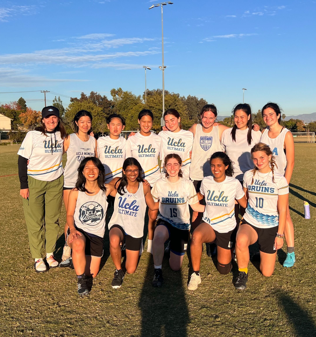UCLA Women's Ultimate team photo after playing in USC's One Day Tournament, 
