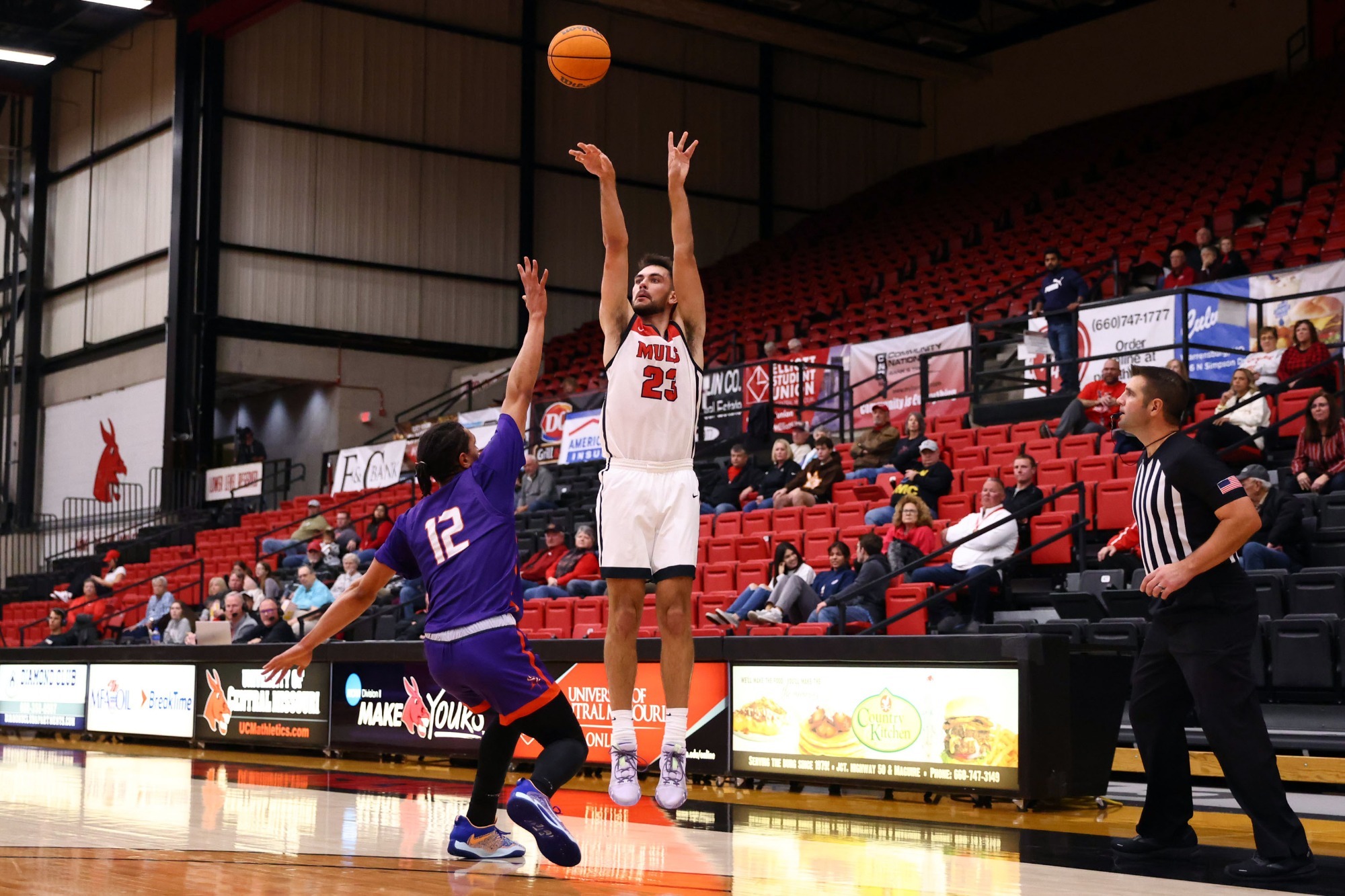 Gaven Pinkley Men's Basketball University of Central Missouri Athletics