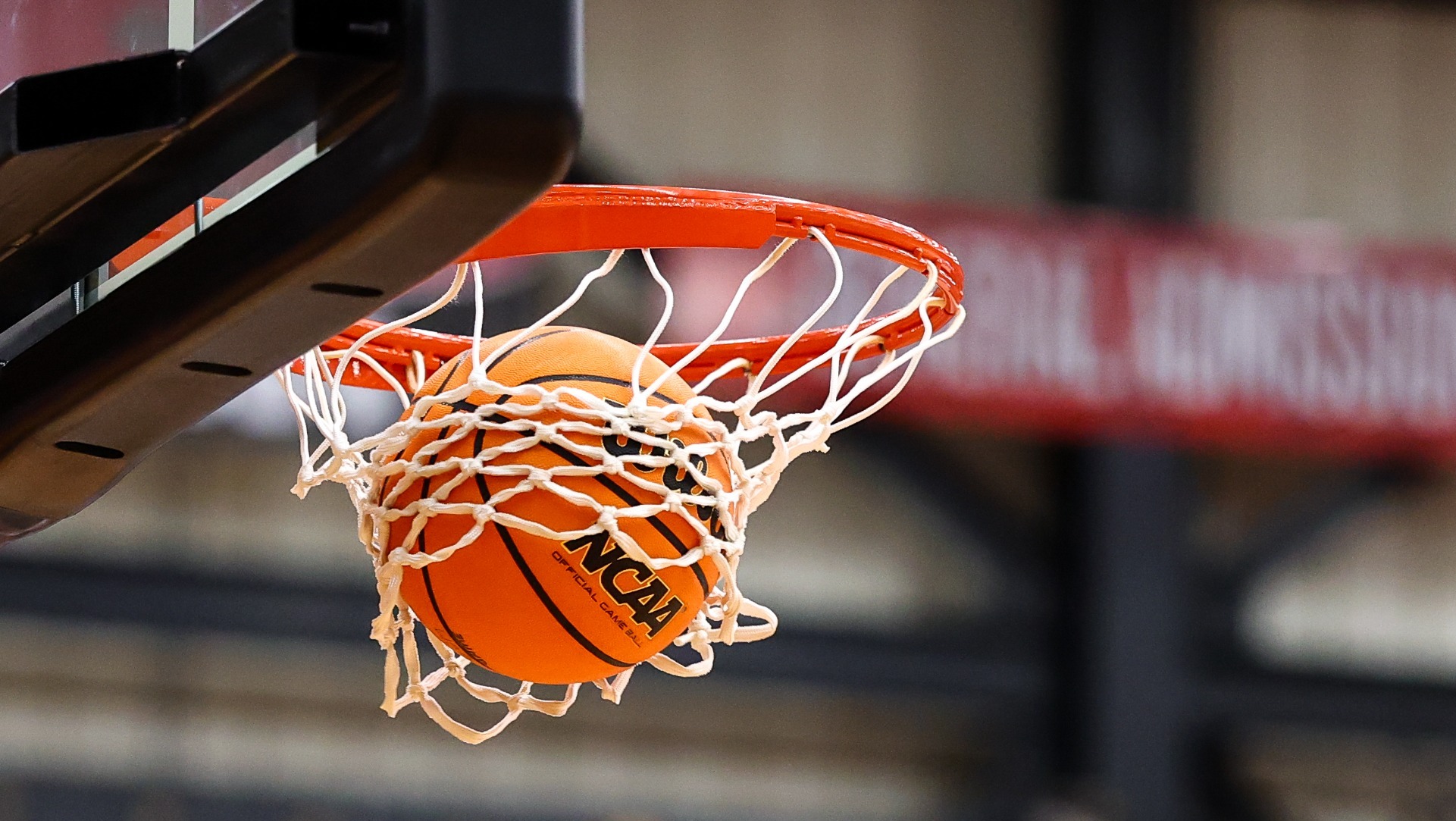 Basketball hoop