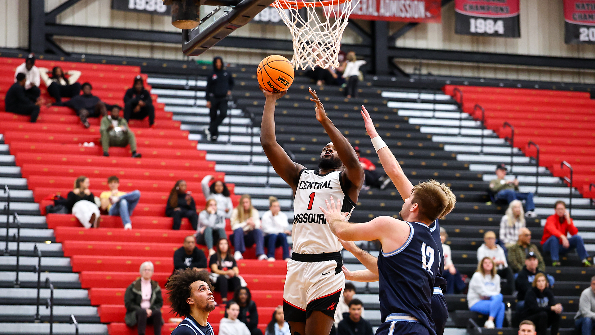 Deadric Fikes layup vs Upper Iowa