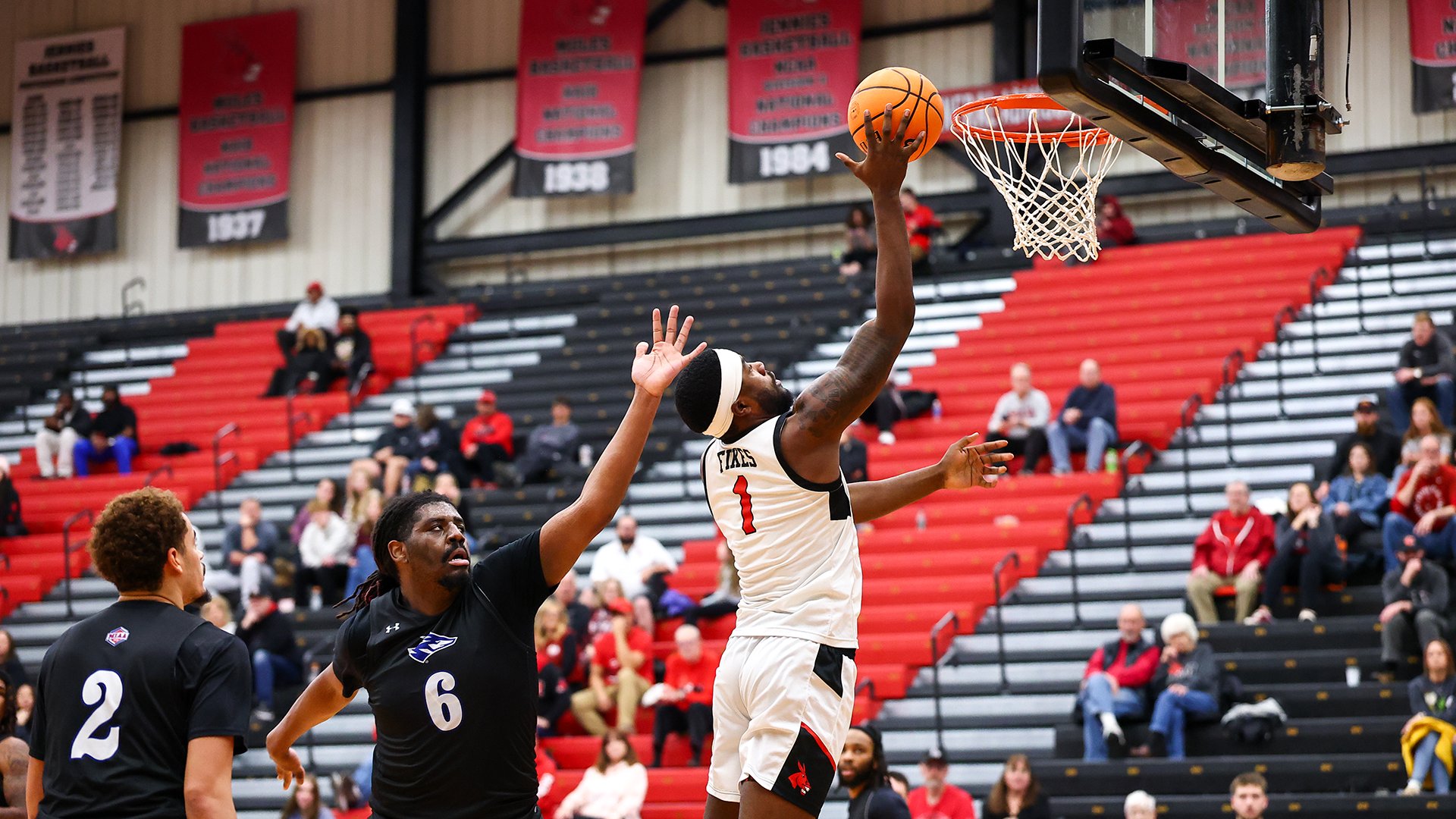 Deadric Fikes layup vs UNK
