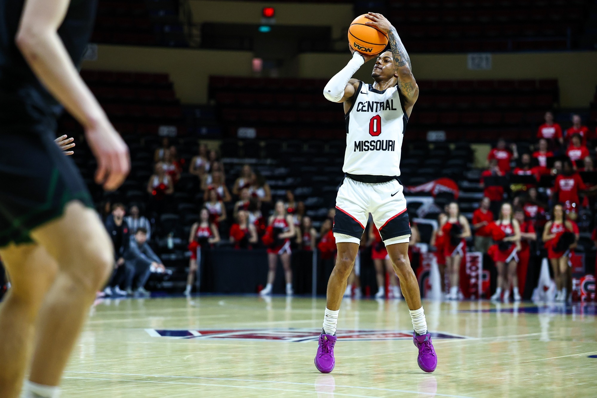 DeAirius Barker shot attempt vs Northeastern State (MIAA Men's Basketball Champs - Opening Round)