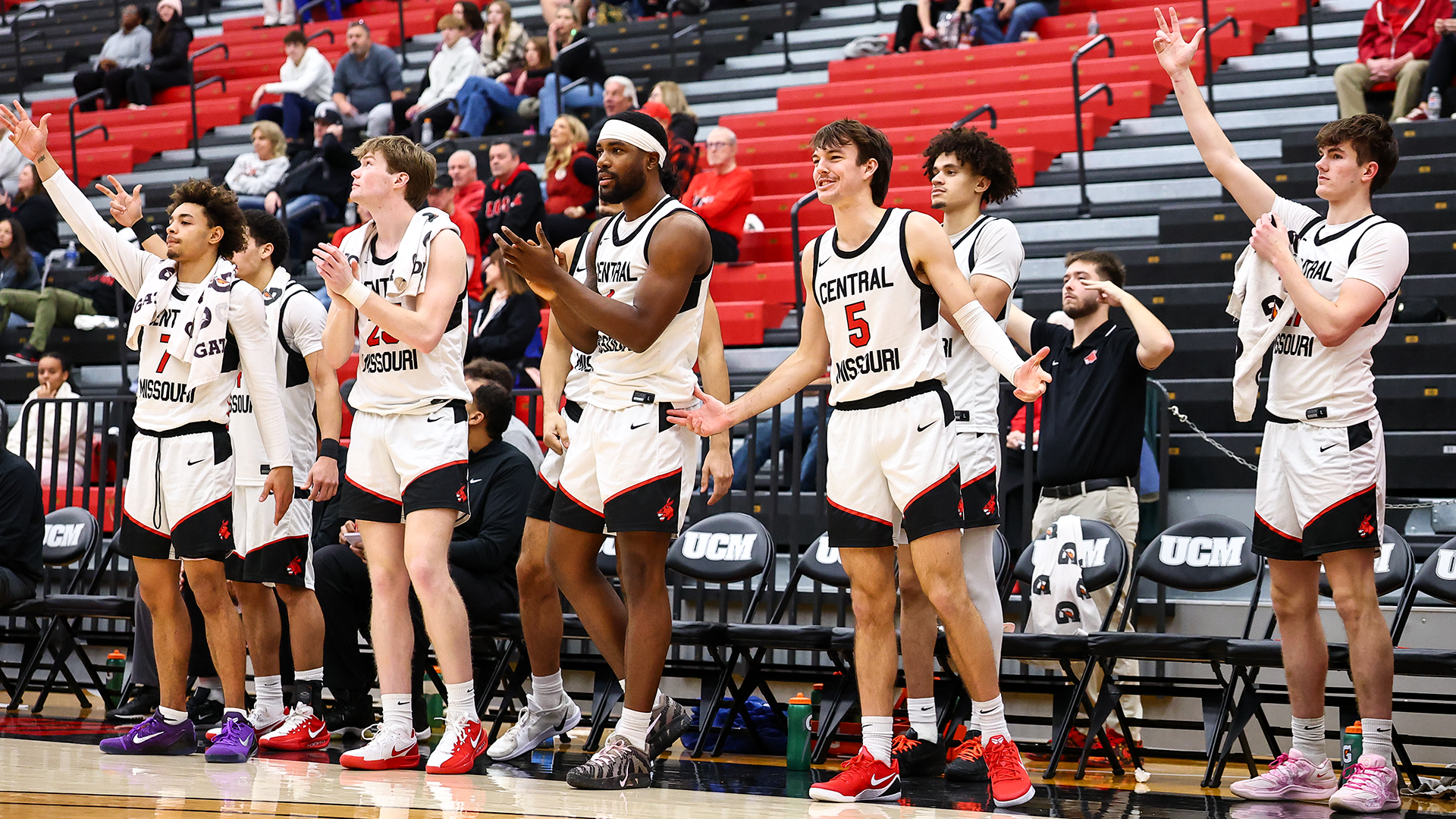 MuleBall 3 point celebration vs UNK