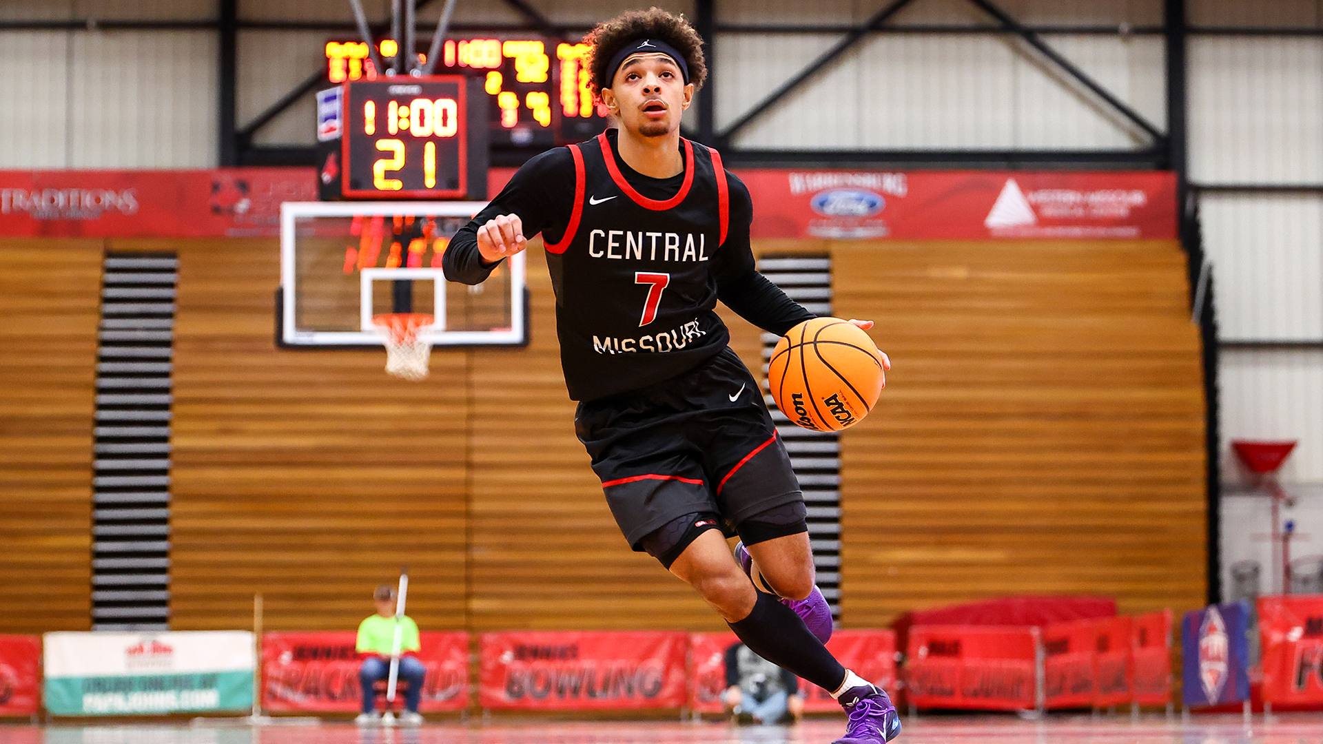 Lazerek Houston dribble vs Northwest 