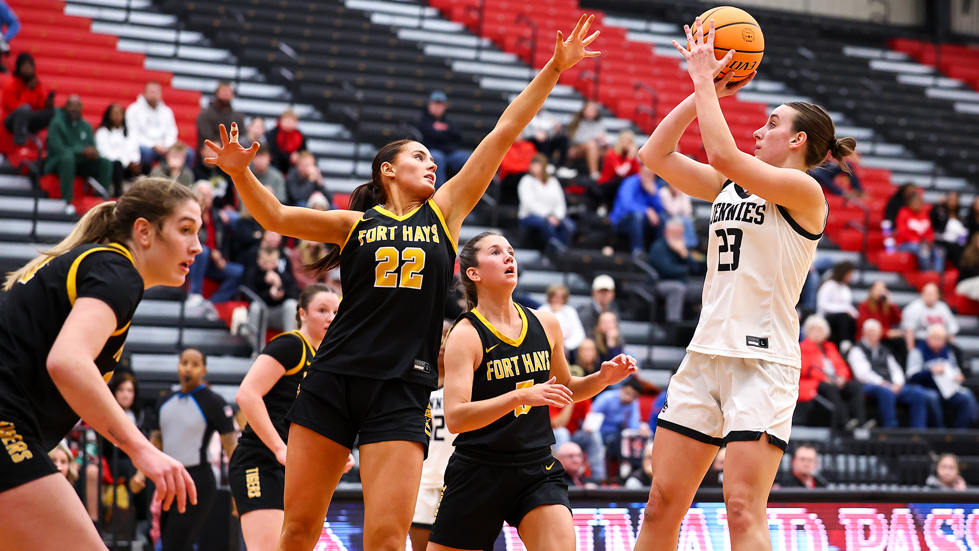 Reece Schaaf jumper vs FHSU