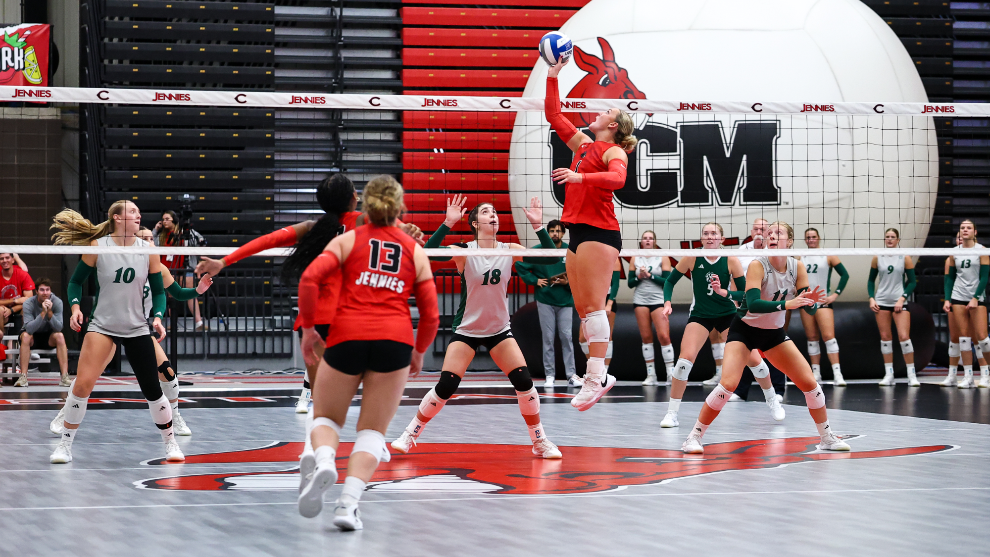 Chloe Rauner set vs Northwest Missouri 