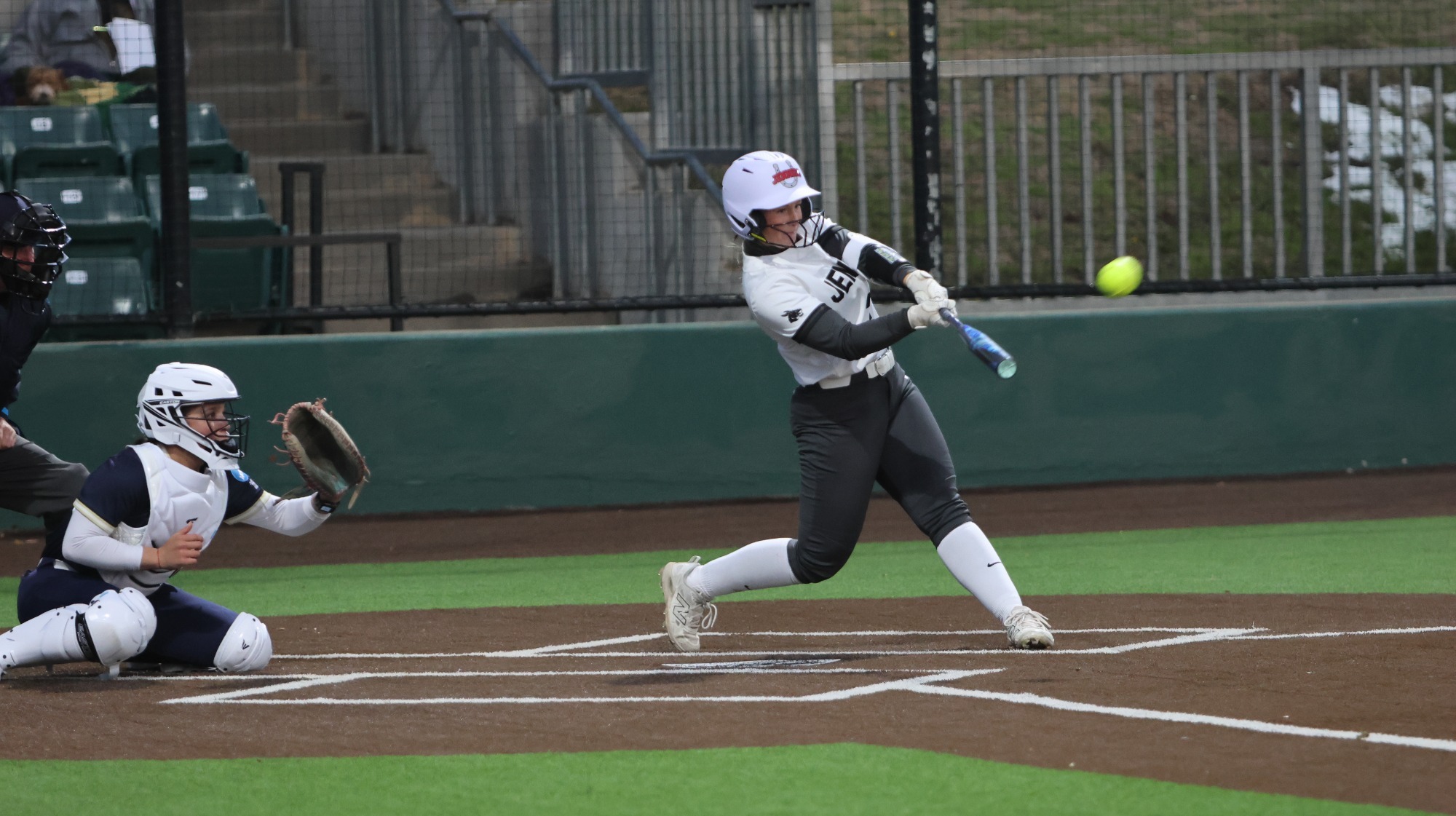 Cydney Fullerton swing at Lonestar College Classic