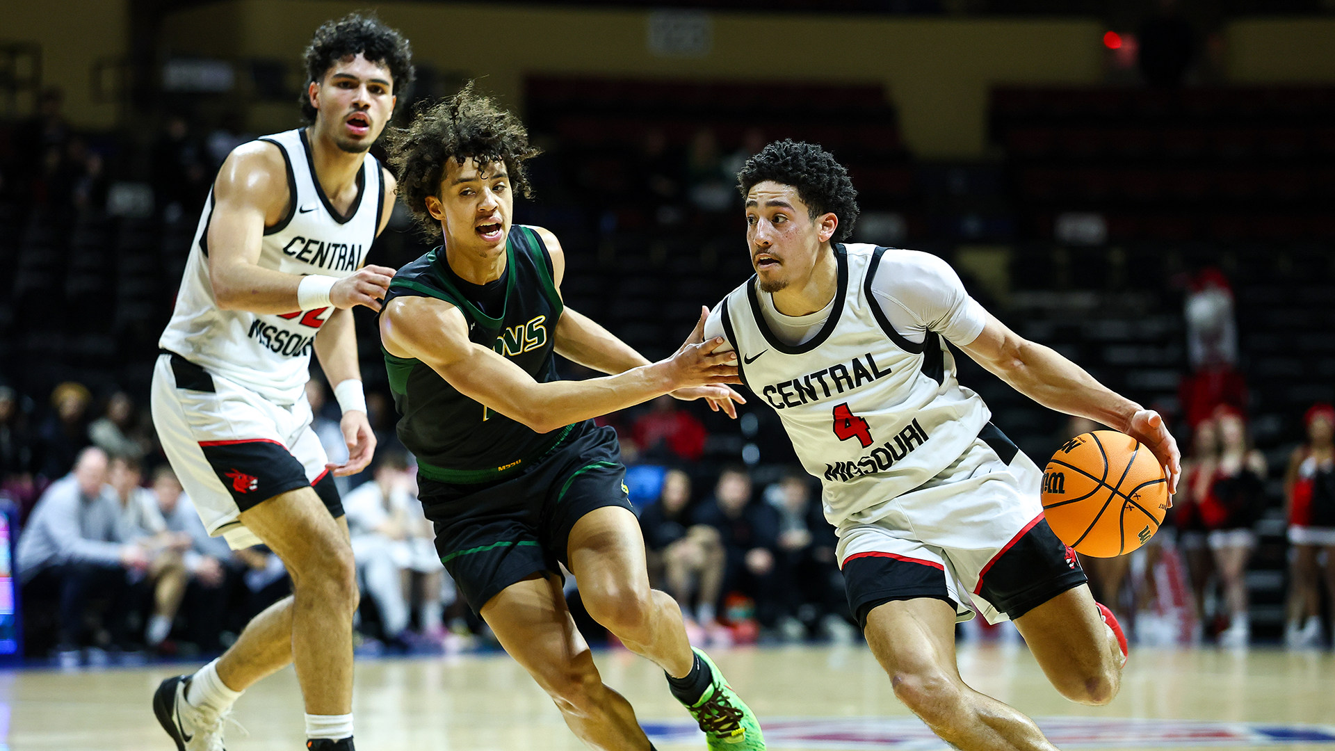 Kyran Tilley dribble at 2026 MIAA Men's Basketball Championships