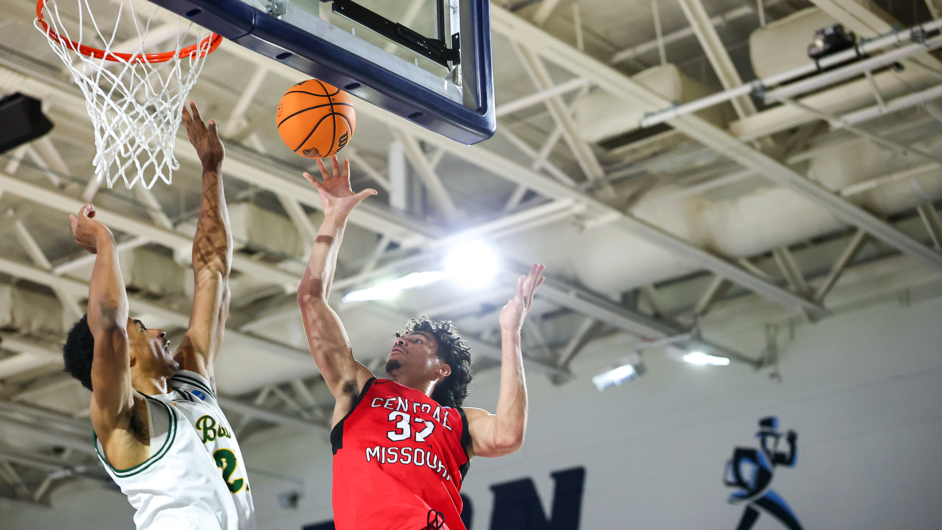 Trinell Parker layup vs Oklahoma Baptist in NCAA-II Central Regional Semifinals