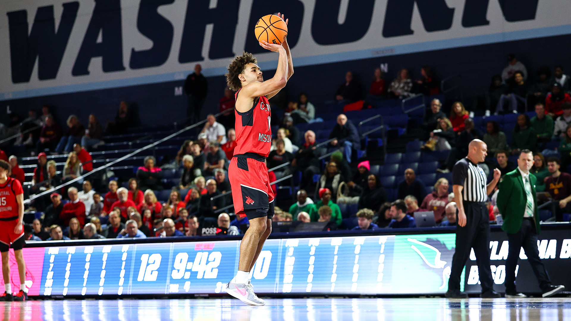 Lazerek Houston shot vs Oklahoma Baptist in NCAA-II Central Regional Semifinal