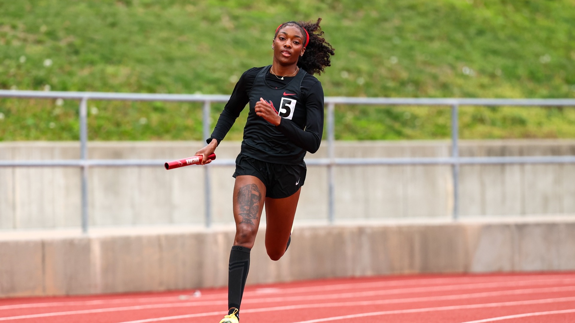Anayla Waters in the women's 4x400m relay at the Kip and Kirk Outdoor Mule Relays on April 10, 2026