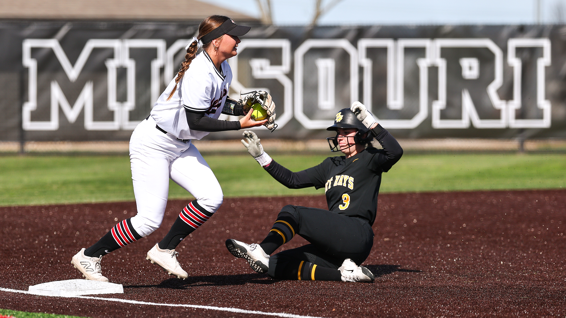 Bailey Ast fielding vs Fort Hays State 