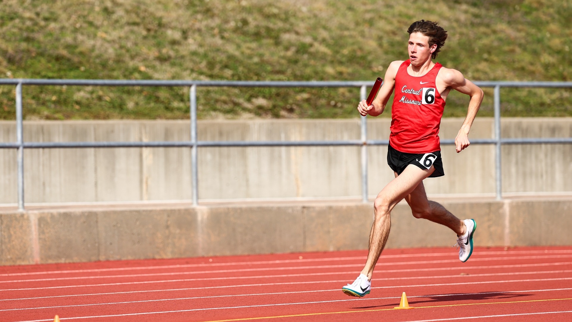Mules 4x400m relay at the UCM Invitational