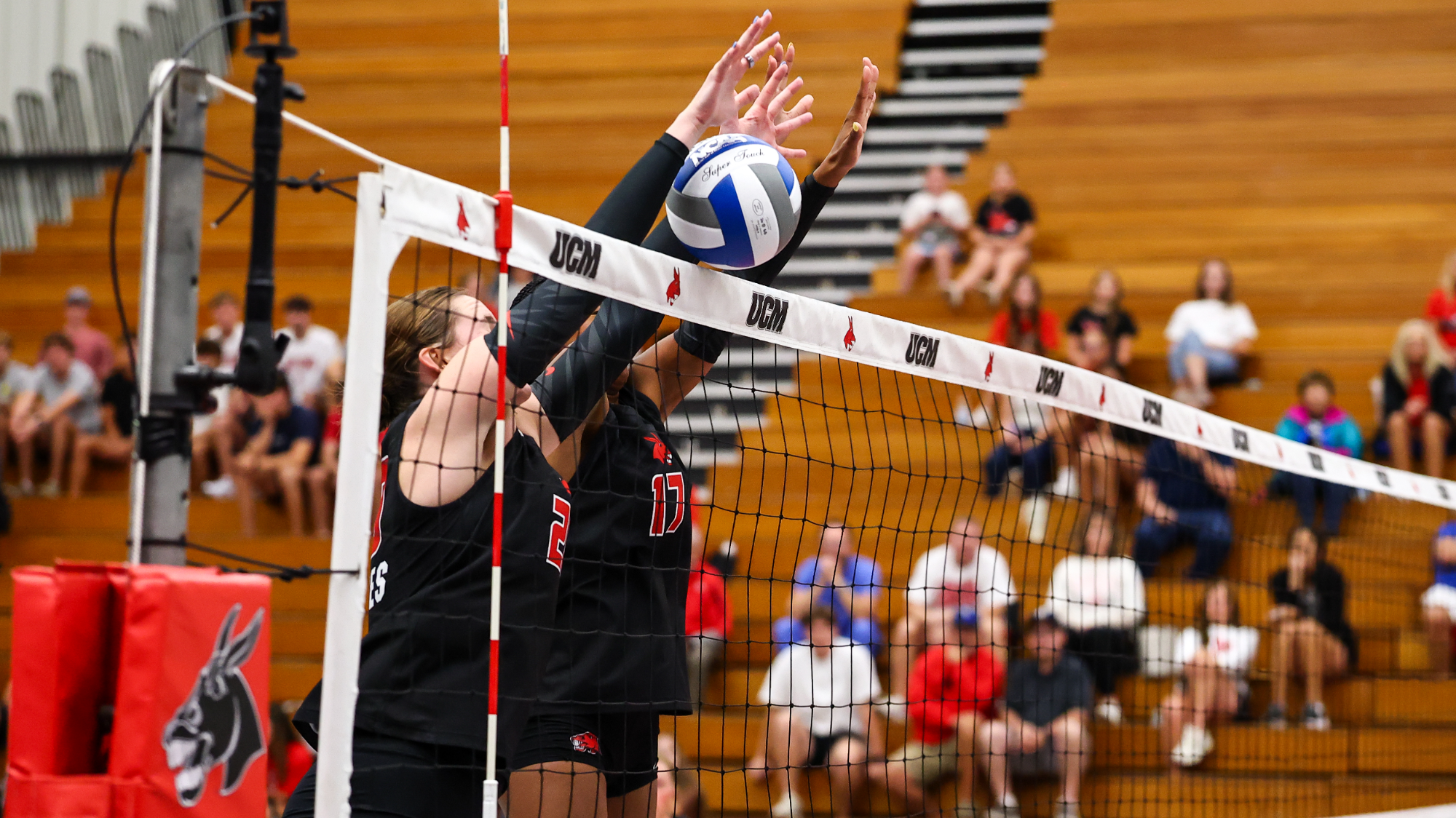 Grace Wagers & Bria Dawson block vs Park