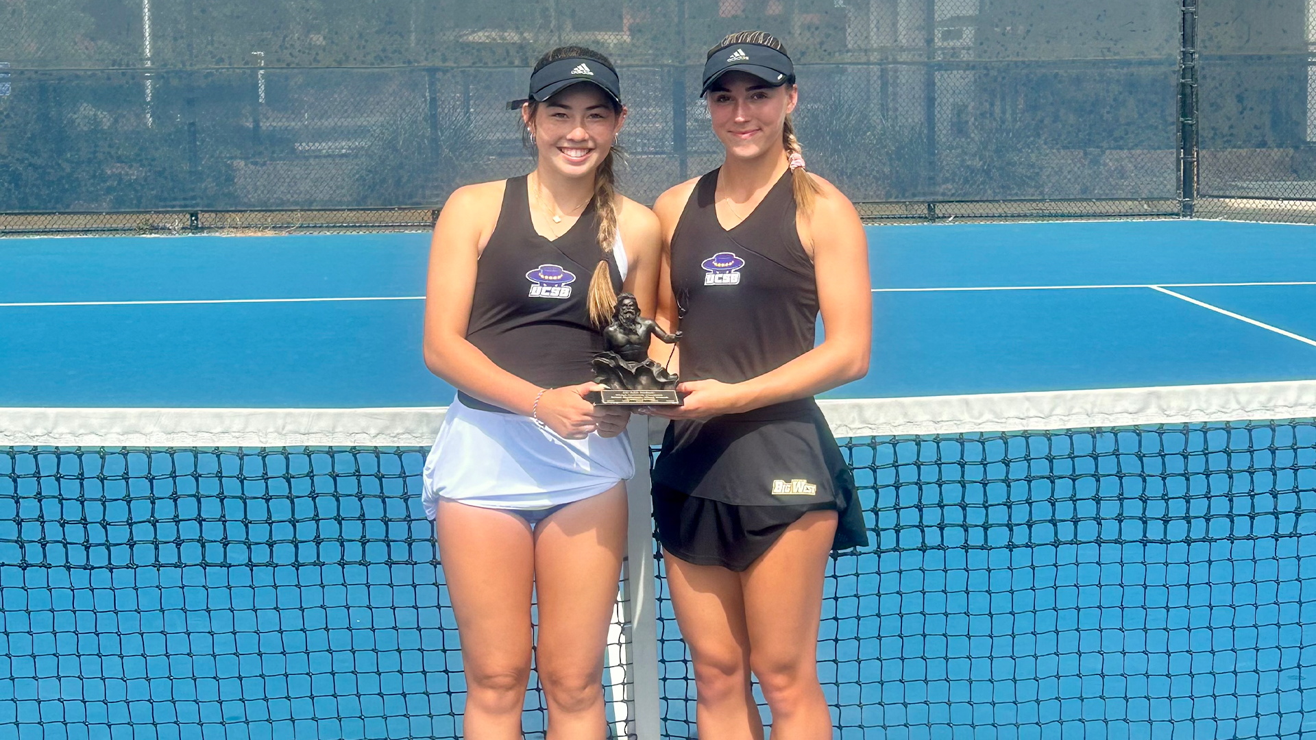 HOLMES, LEROUX doubles winner
