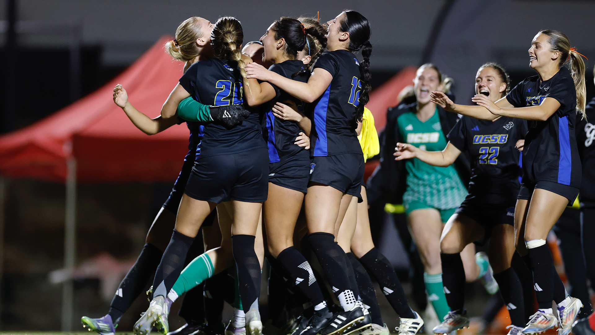 wsoc celebration after pk win over csun