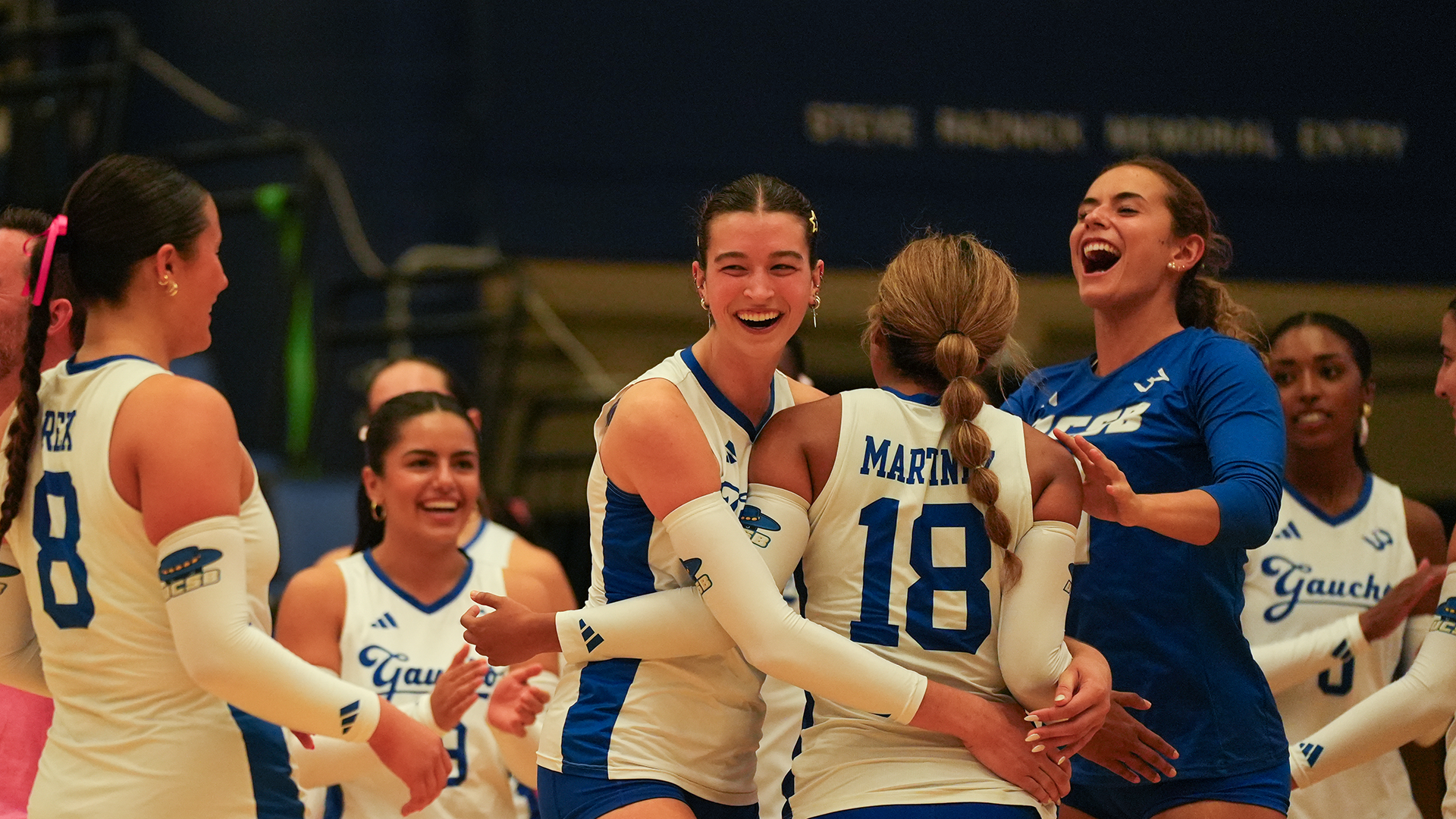Gauchos celebrate a awin 