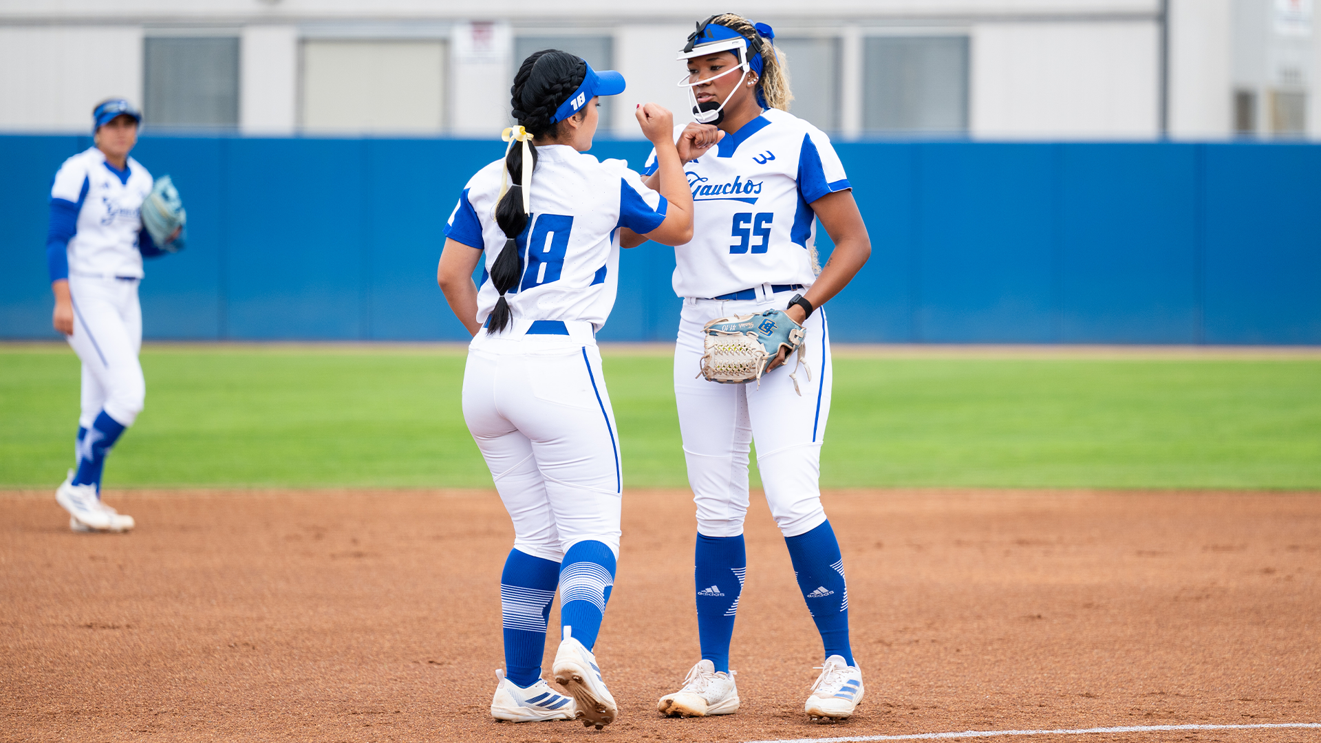 malaya and fuentes handshake