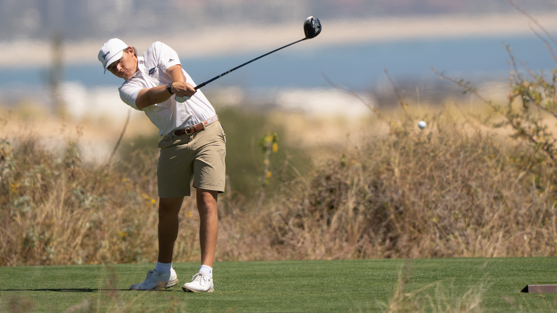 nick waldock swining in practice round