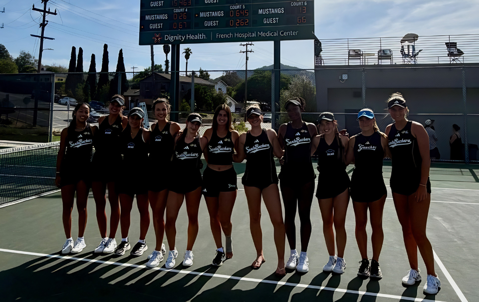 UCSB Women's Tennis poses for a picture after sweeping Cal Poly to claim the regular season title