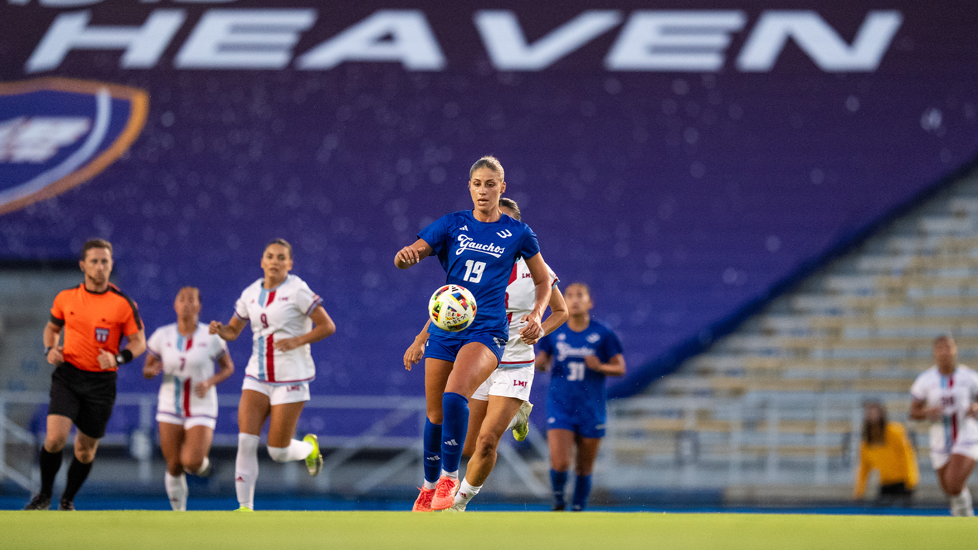 Erin Ellsworth settles a bouncing ball in the open field against LMU.