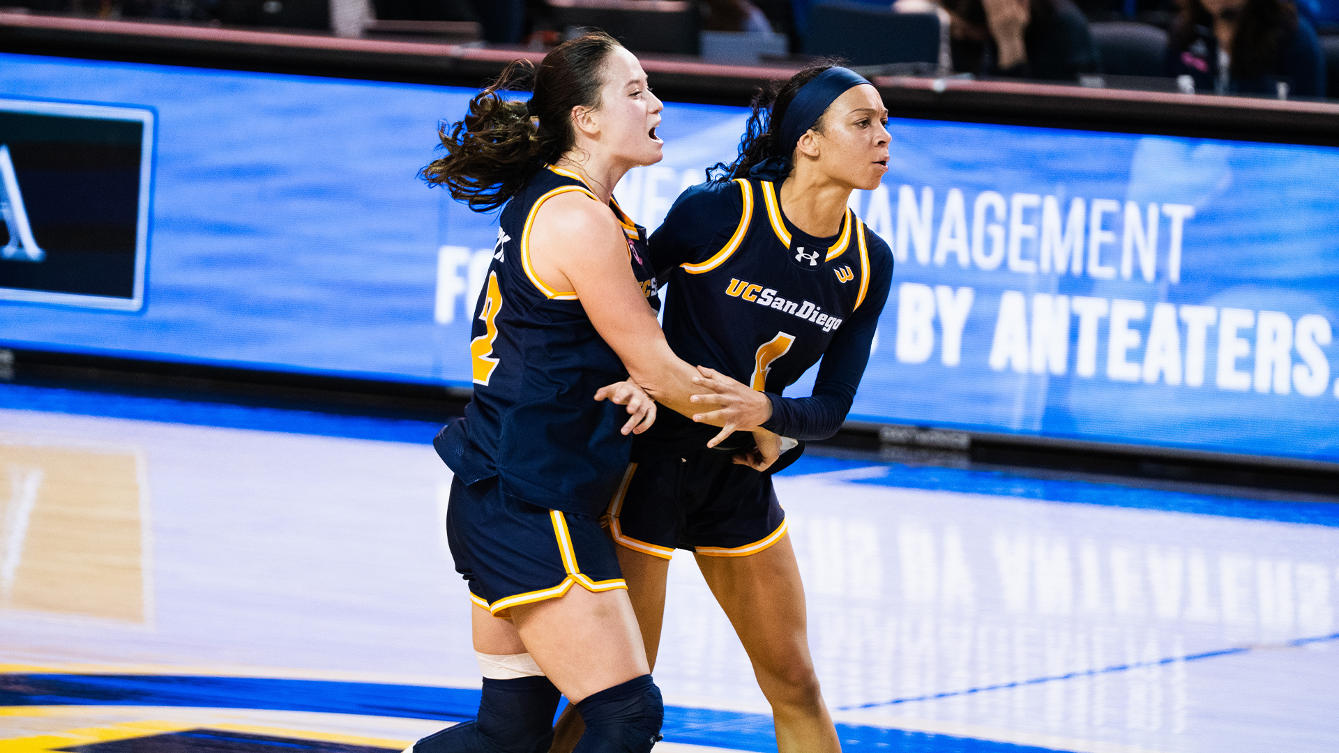 Rosa Smith, Makayla Rose vs UCI