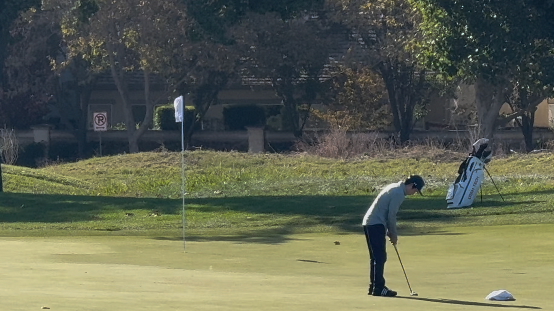 Cole Kim holes a long birdie in 1st round at Pacific Invitational