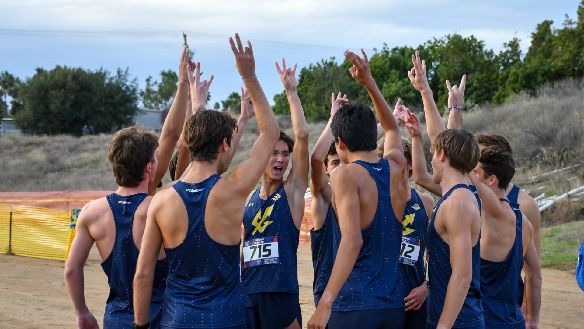 UC San Diego men's cross country huddle before a race