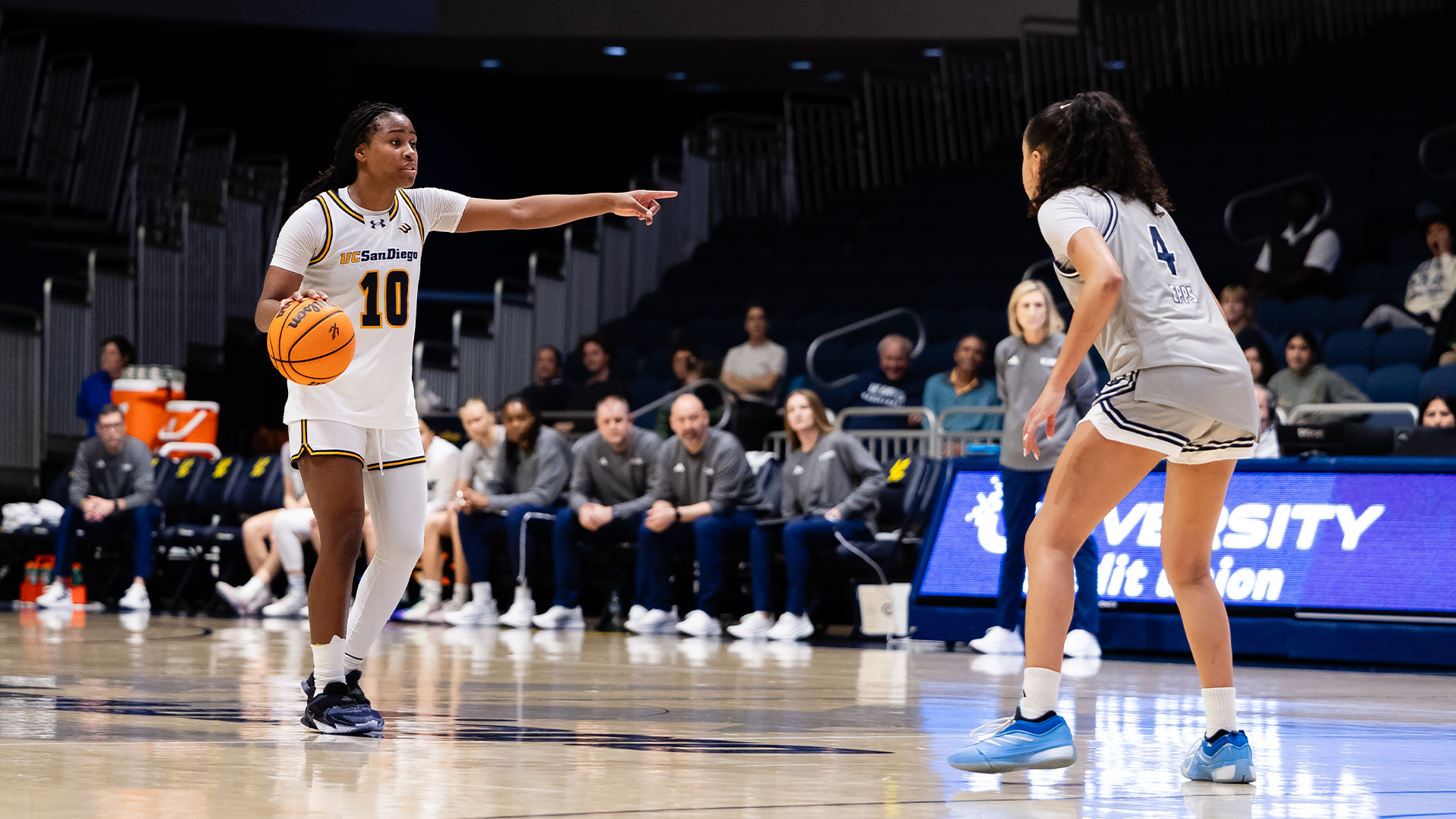 Dymonique Maxie vs UC Davis