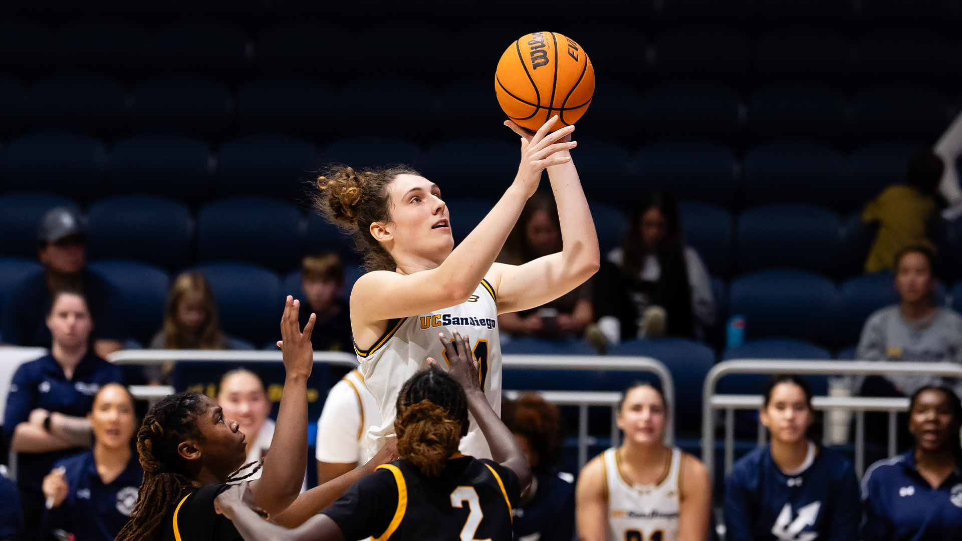 Erin Condron vs LBSU