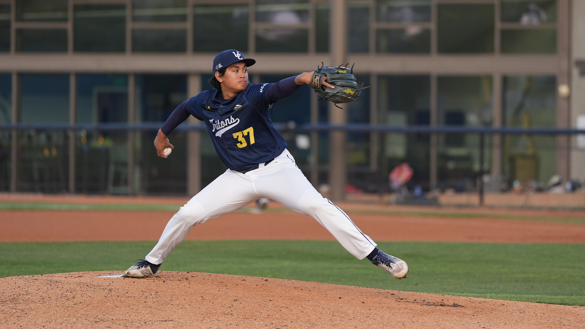 Evan Seneres vs Oregon