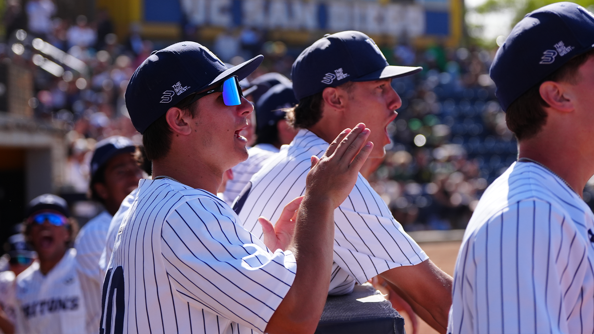 Dugout cheering vs Oregon