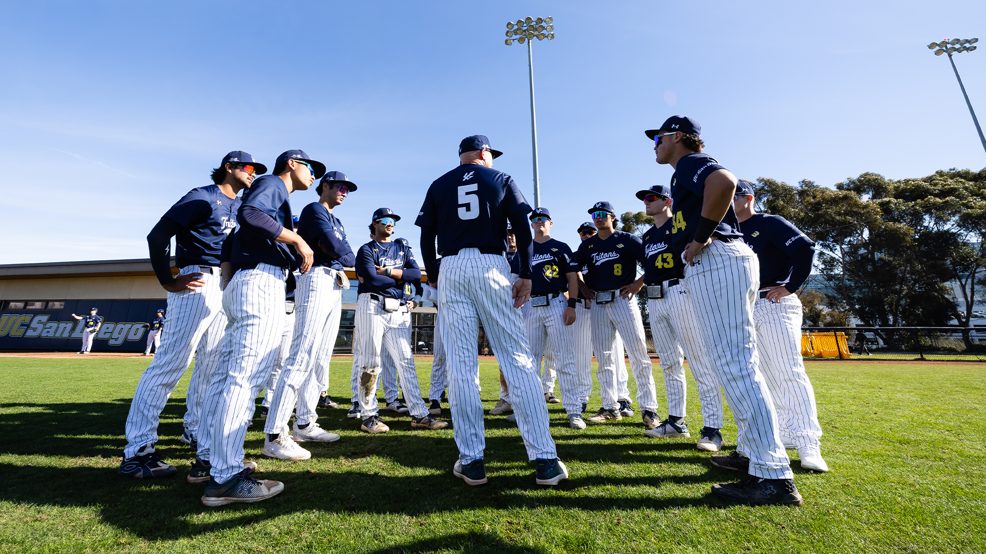 Team Huddle w/ Newman vs BYU-2