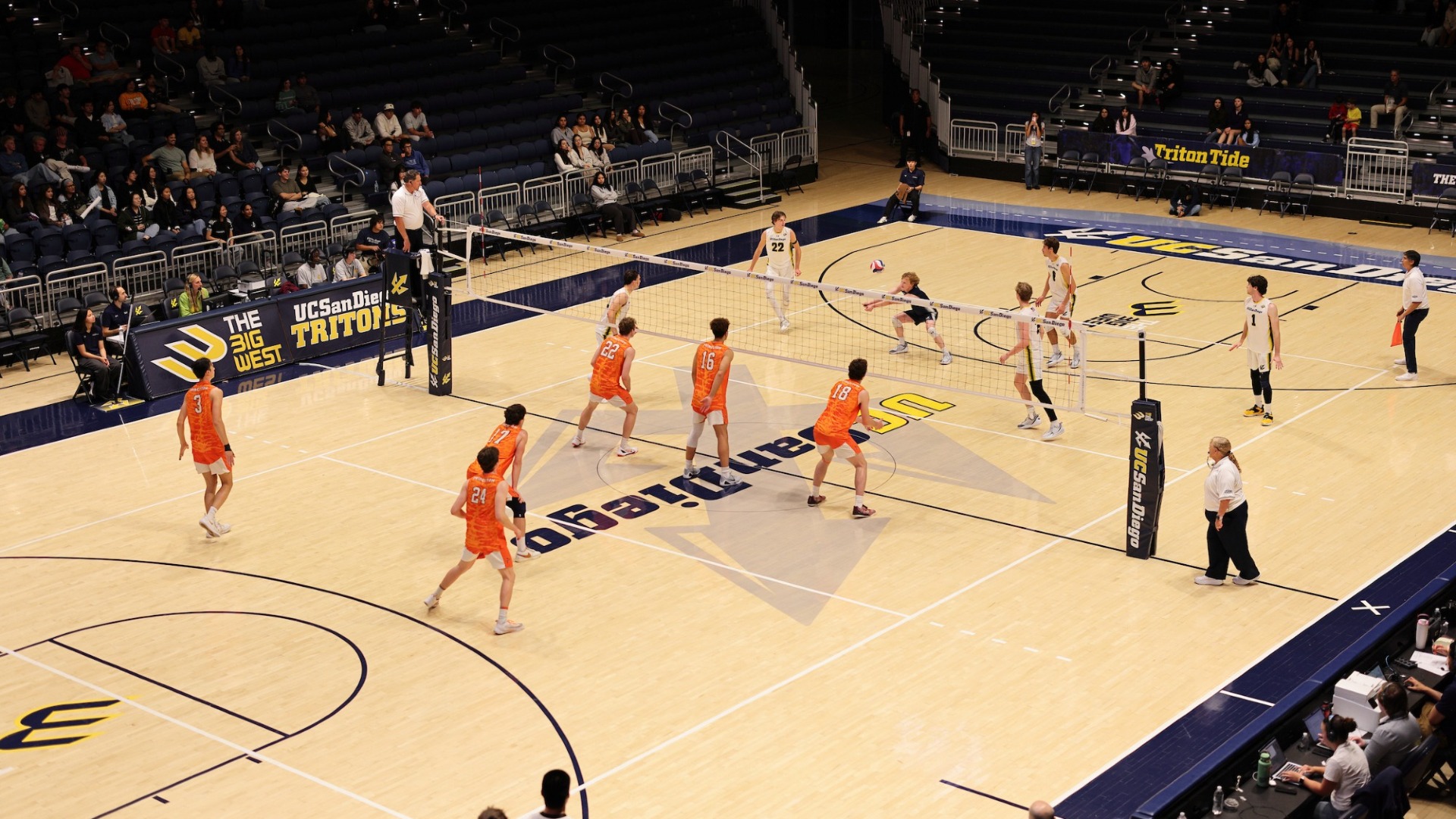 Men's Volleyball wide action Court Shot during the Princeton Game