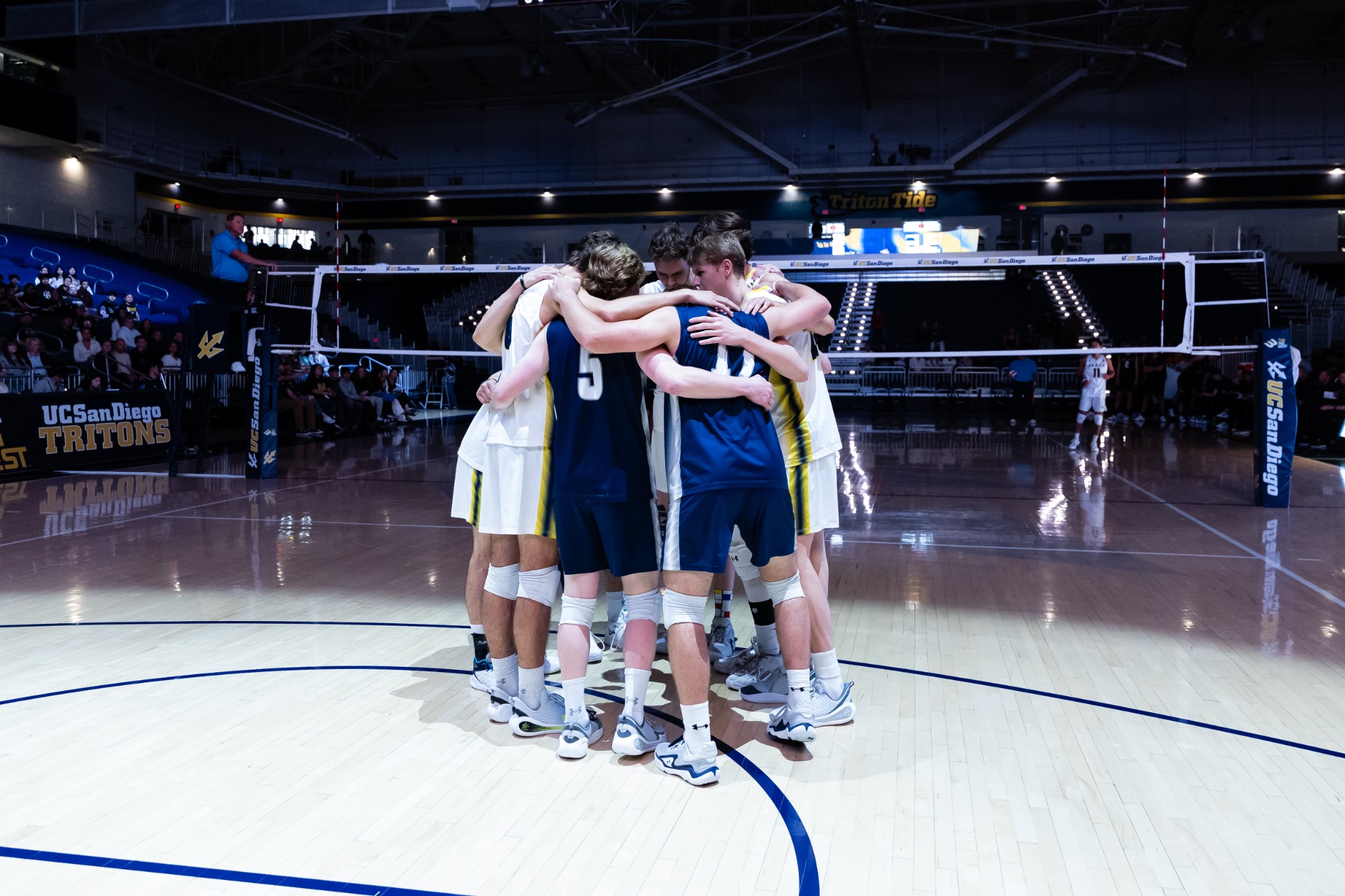 28 March 2026: UC San Diego men’s volleyball lost to Long Beach in four sets (25-23, 27-29, 21-25, 20-25) Friday night at LionTree Arena. (Credit: Derrick Tuskan/UC San Diego)