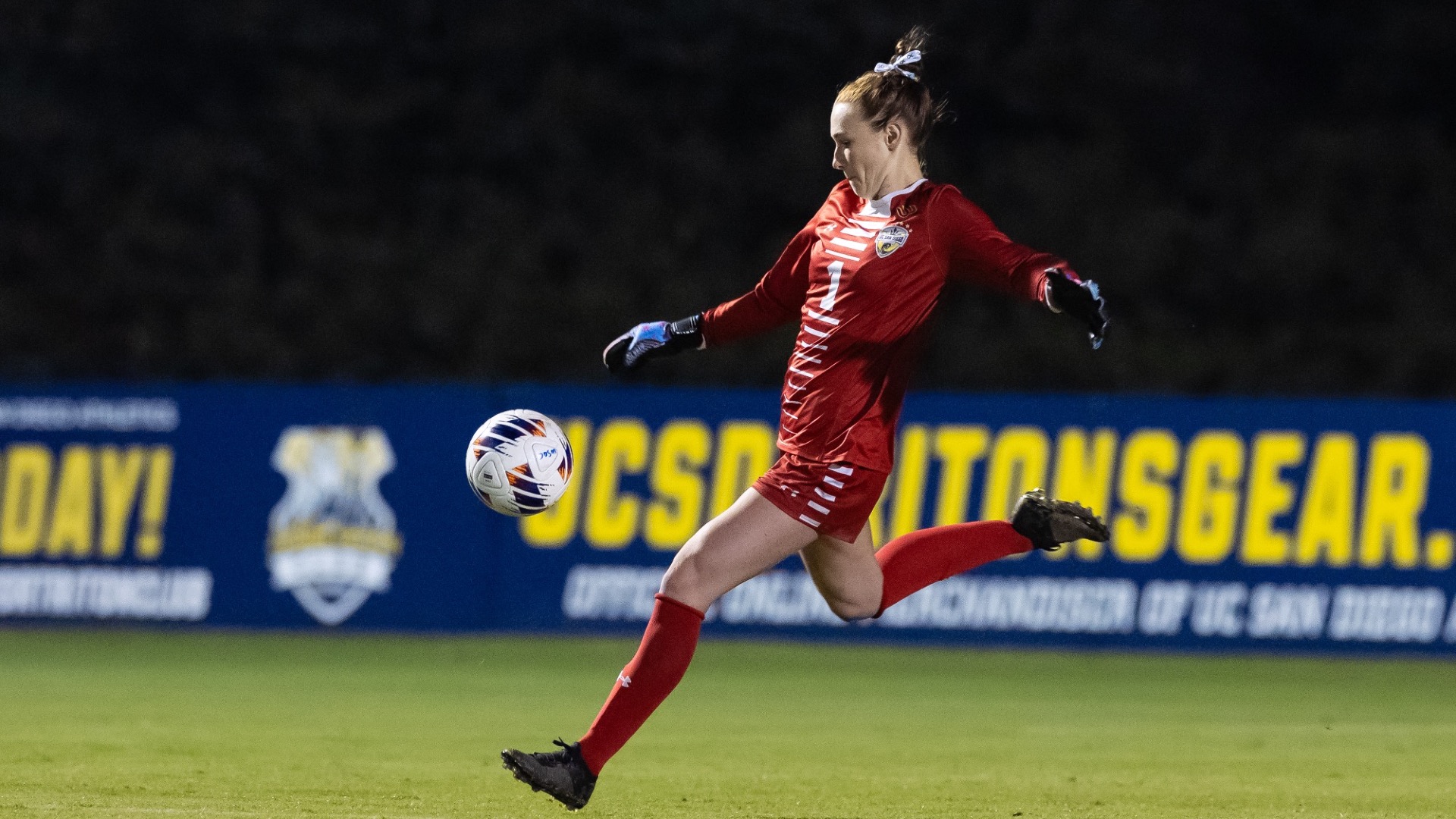 10 October 2024: UC San Diego women’s soccer fell to Hawaii 1-0 Thursday night at Triton Soccer Stadium. (Credit: Derrick Tuskan/UC San Diego)