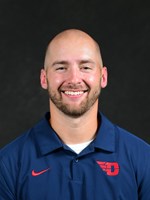 Assistant/Flyers-Coach-Vellucci