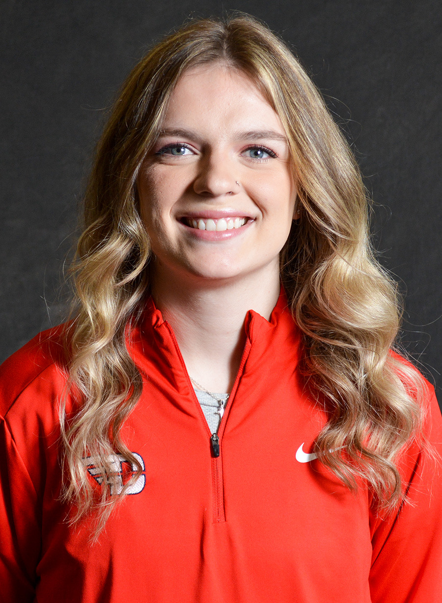 Headshot of volleyball director of operations Kaylee Thomas