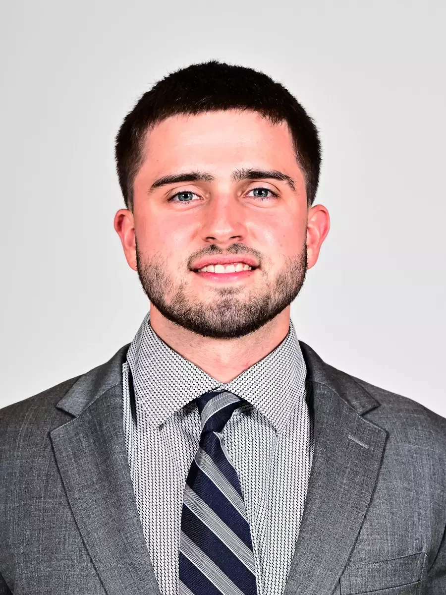 Headshot of men's basketball staff member Patrick Edwards